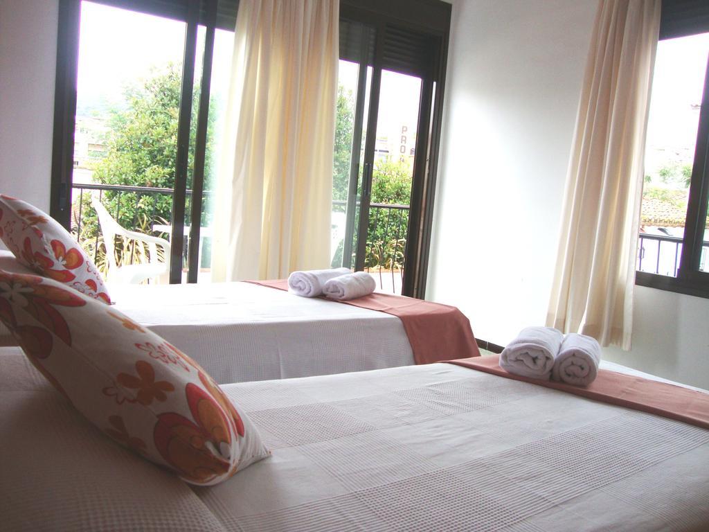 Hostal La Marina Platja d'Aro Quarto foto