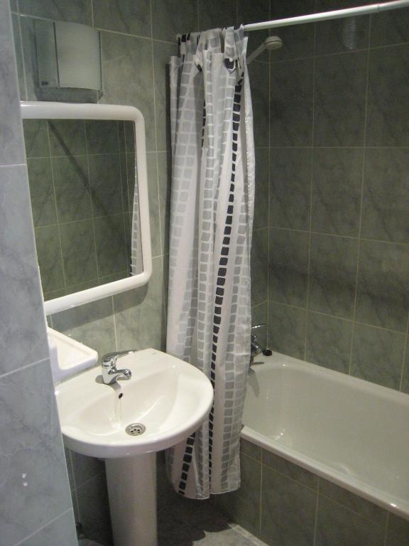 Hostal La Marina Platja d'Aro Quarto foto
